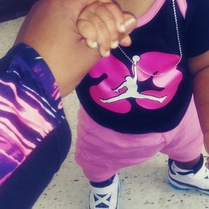 Meet your Posher, Chanel